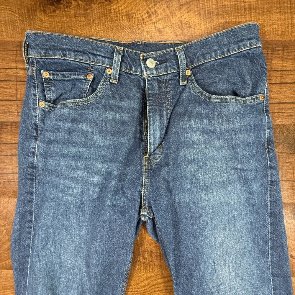 Levi's 505 Jeans Mens 32x30 Blue Regular Fit Straight Leg Medium Wash Denim